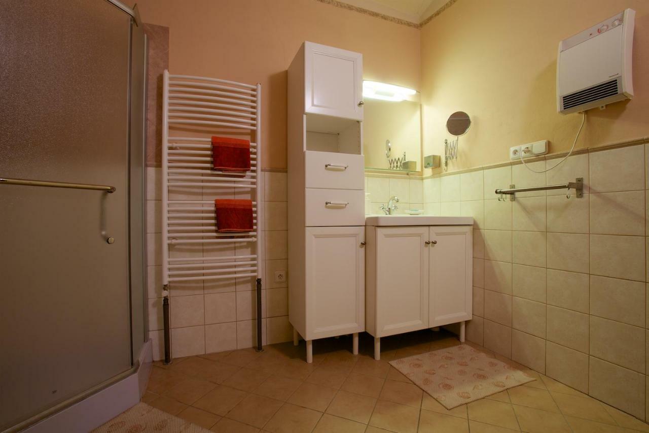 Zeleny Statek Daire Bzova Dış mekan fotoğraf